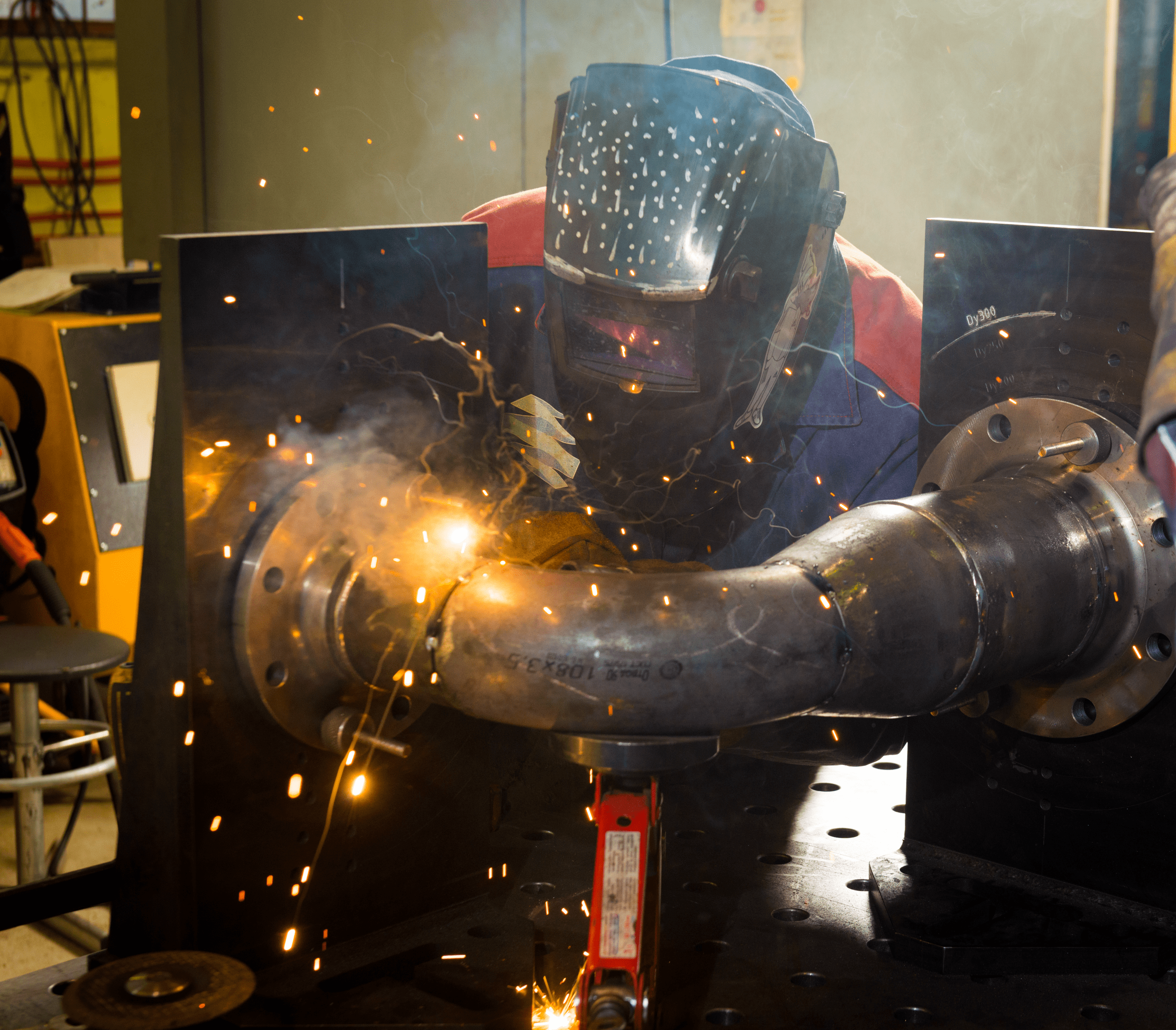 welder-working-with-steel gas metal arc welding