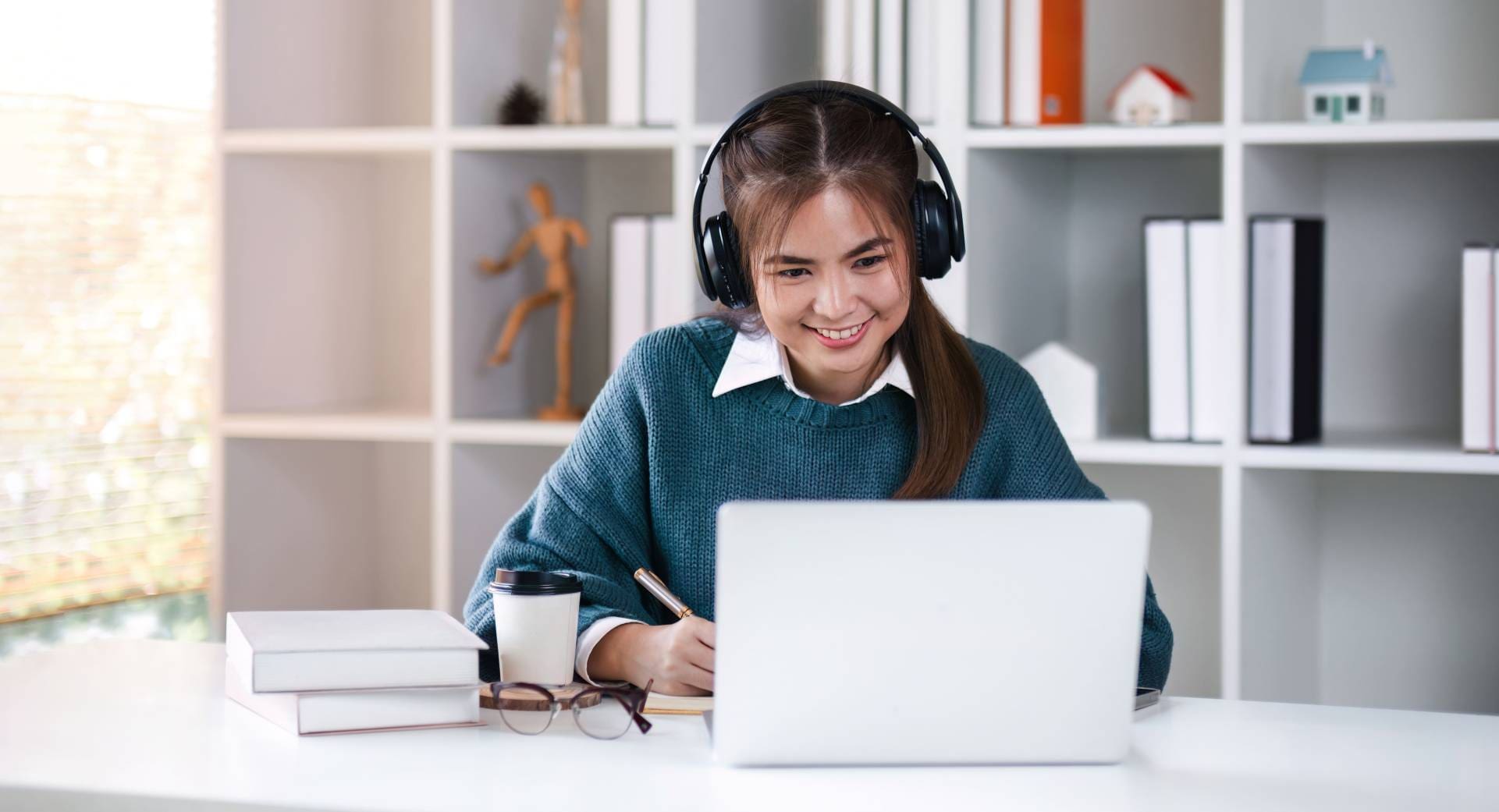 asian girl student online learning class study onl 2025 01 16 13 19 59 utc